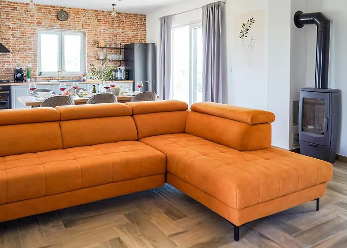 Olivarum With Heated Pool *