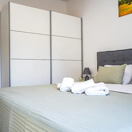 Σπίτι διακοπών Olivarum With Heated Pool Bila Vlaka