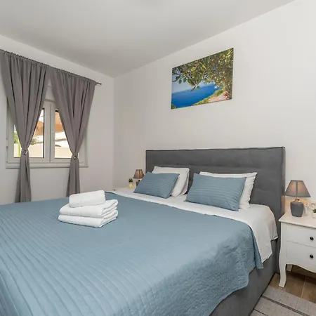Σπίτι διακοπών Olivarum With Heated Pool Bila Vlaka
