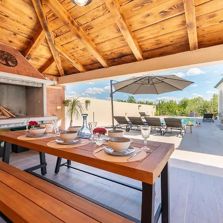 Holiday home Olivarum With Heated Pool *